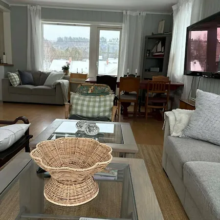 Family With 3 Bedrooms *