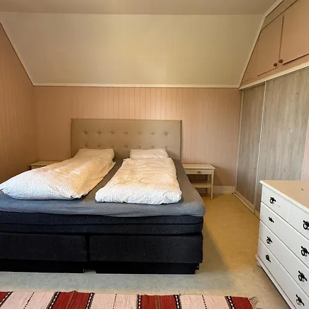 Family With 3 Bedrooms *